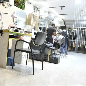 Professional Barber Wanted