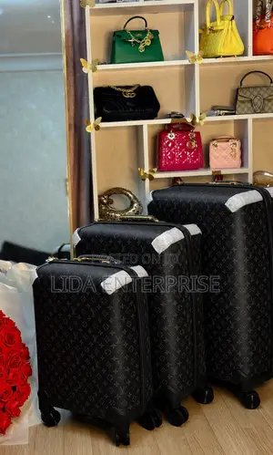 Black 3-Piece Luxury Travel Suitcase Set
