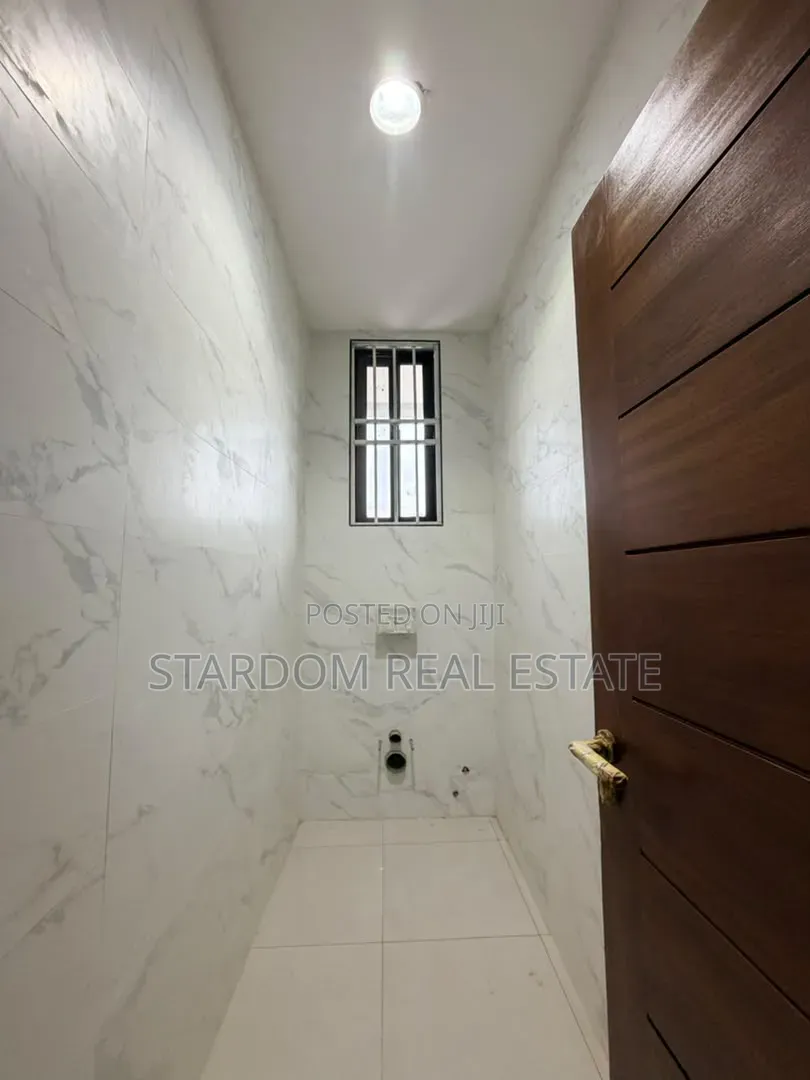 3bdrm Bungalow in East Legon Hills, Boundary Road Area for sale