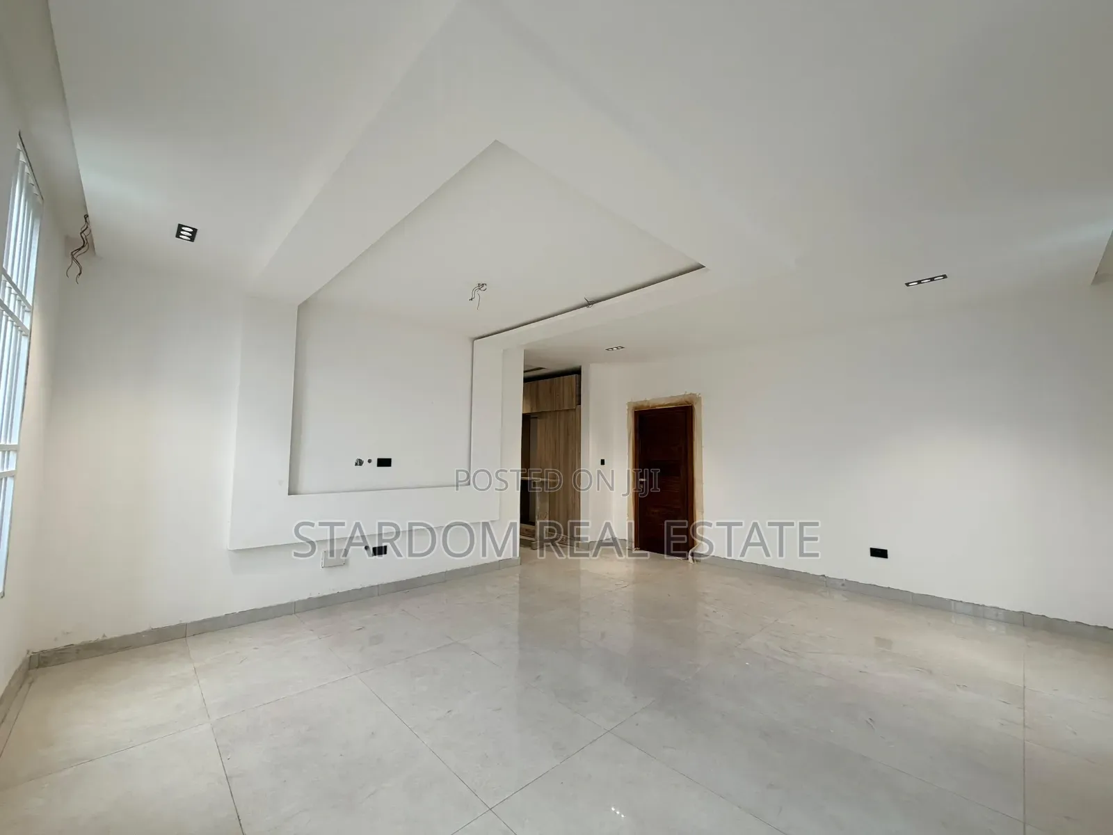 3bdrm Bungalow in East Legon Hills, Boundary Road Area for sale