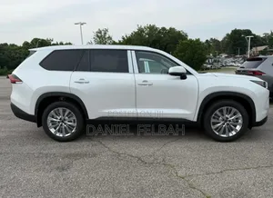 Toyota Grand Highlander Platinum 2025 Off white
