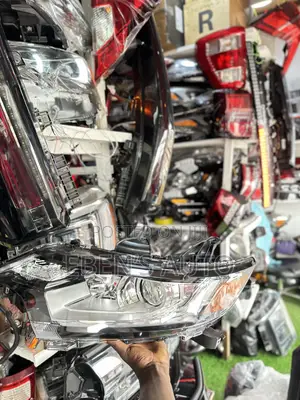 Headlights for Mitsubishi Outlander 2016-2020 Model