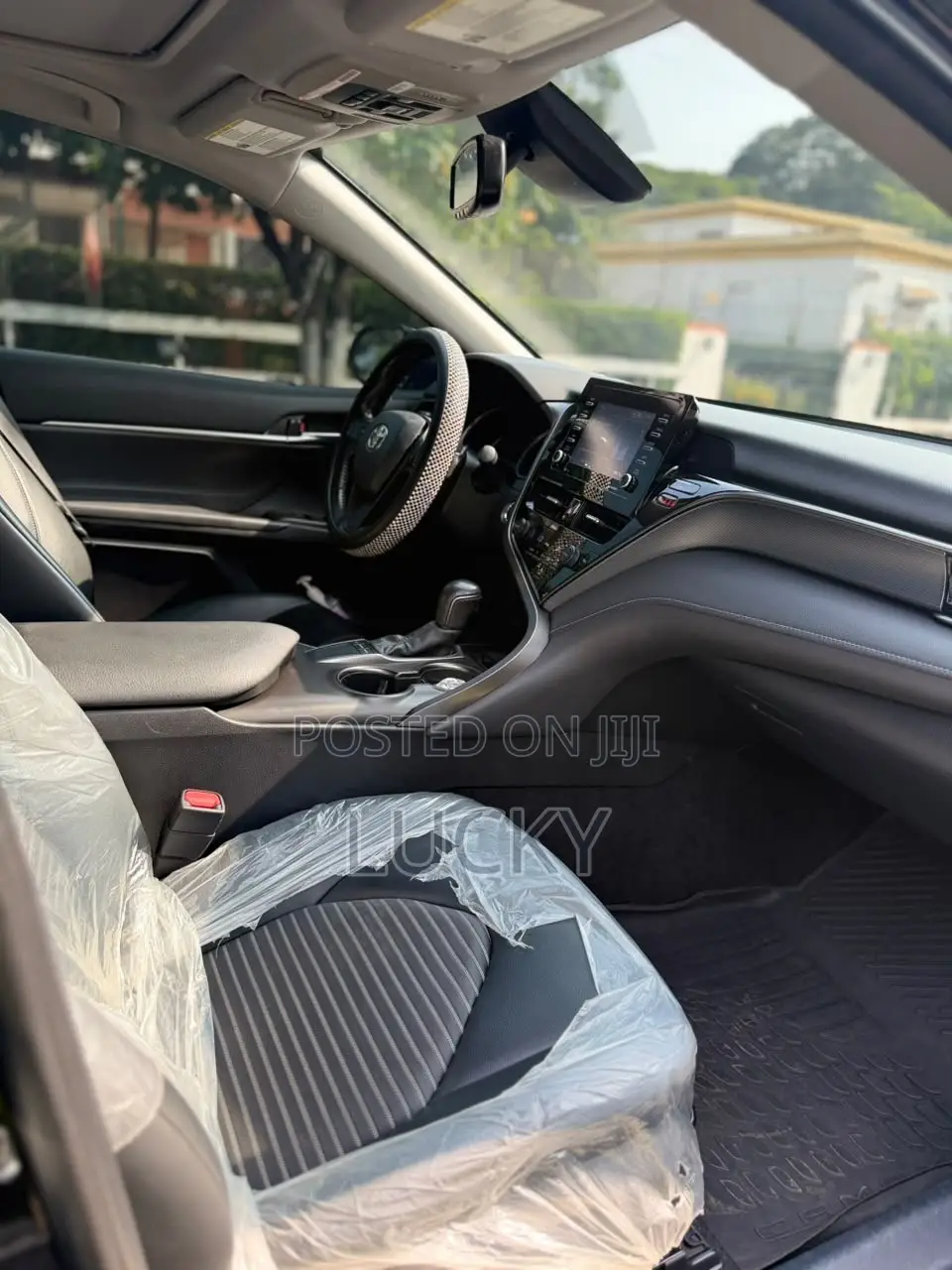 Toyota Camry SE 2022 Black