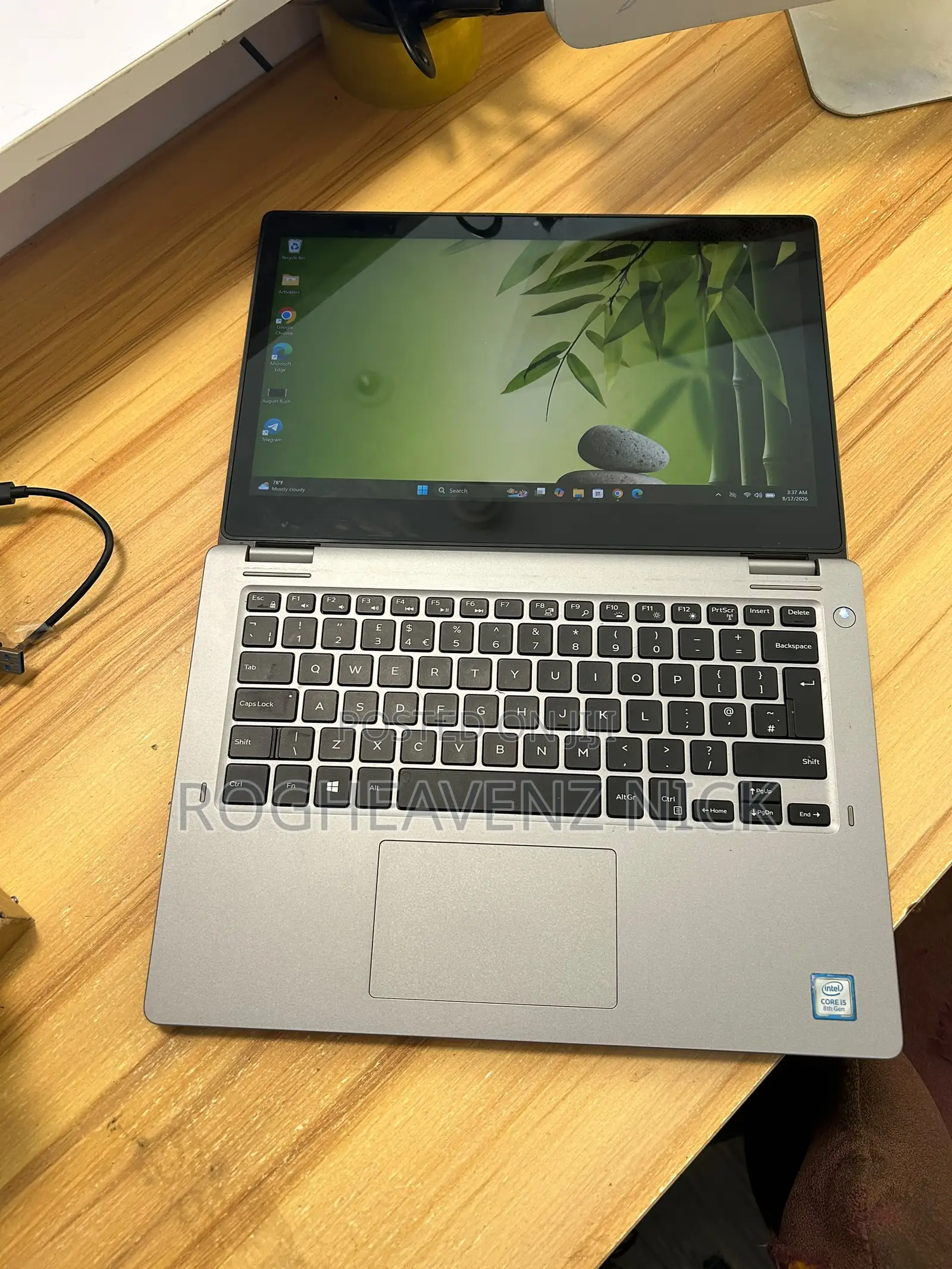 Laptop Dell Latitude 3310 2-in-1 8GB Intel Core i5 SSD 256GB