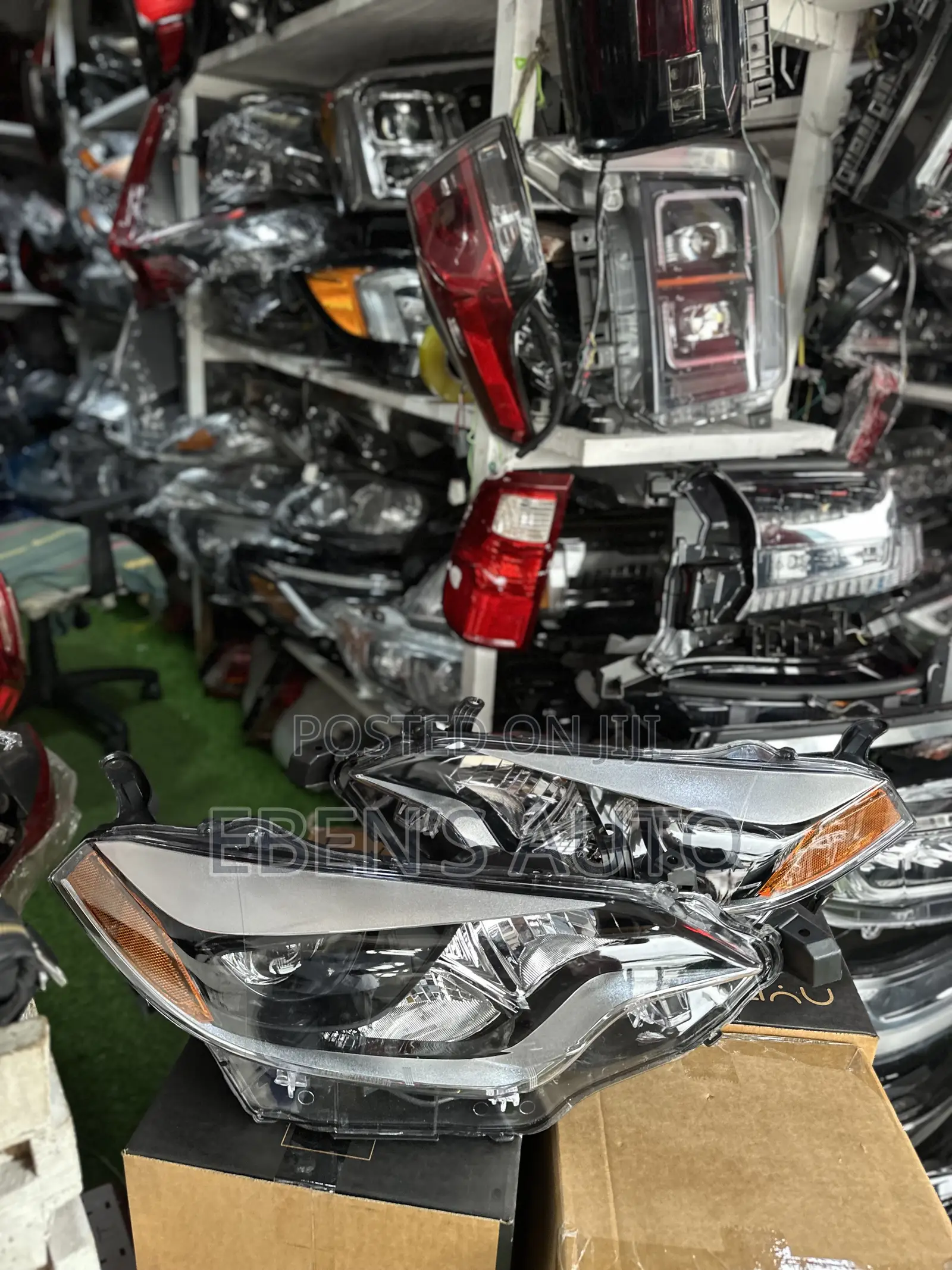 Headlights Fit for Toyota Corlla 2014,2015,2016 Model