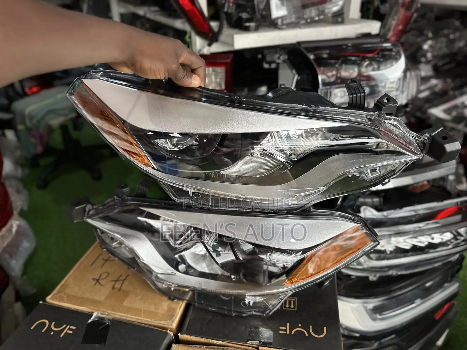 Headlights Fit for Toyota Corlla 2014,2015,2016 Model