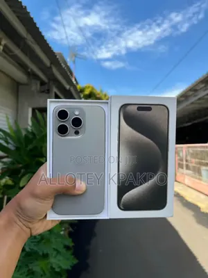 Apple iPhone 15 Pro Max 256 GB Silver