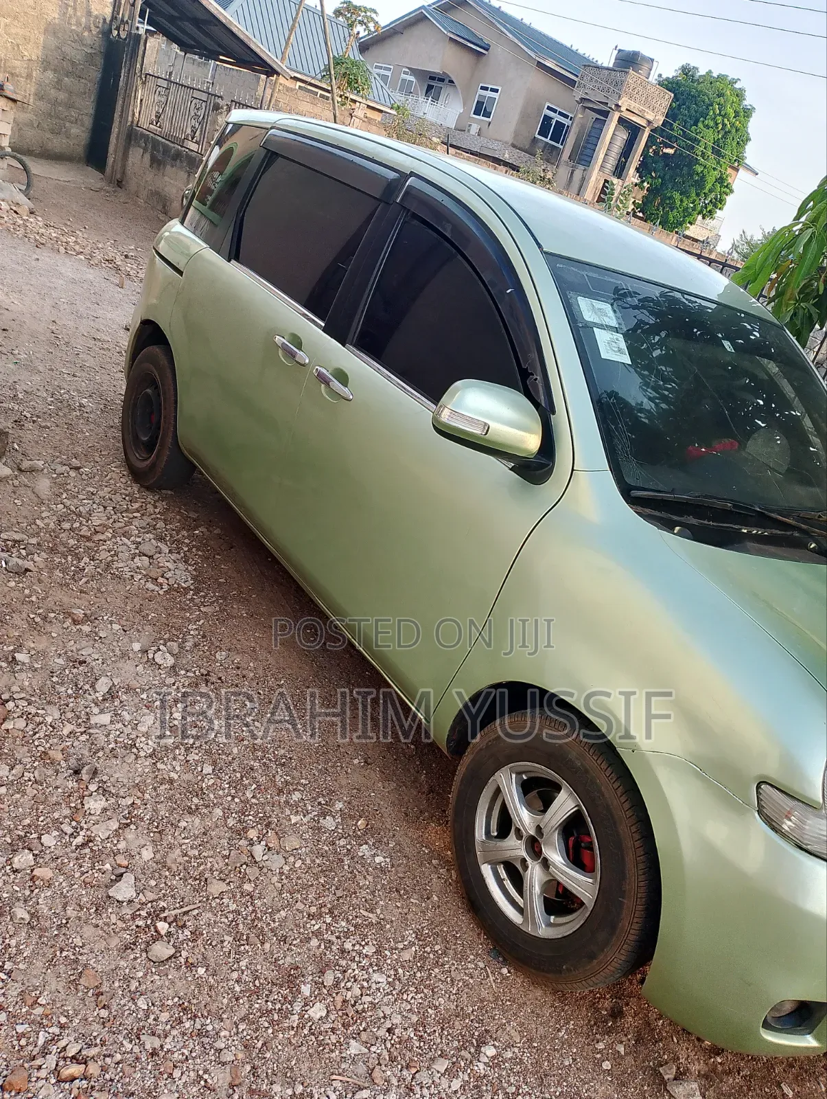 Toyota Sienta 2008 Green