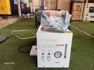 Electric Steam Iron 220V 1600W – Fast Heating Powerful Steam220v