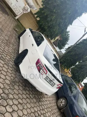 Toyota Camry SE 4dr Sedan (2.5L 4cyl 6A) 2012 White