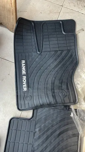 Range Rover Floor Mat or Carpet