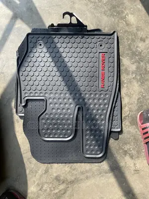 Range Rover Floor Mat or Carpet