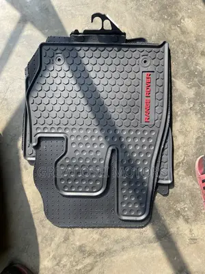 Range Rover Floor Mat or Carpet