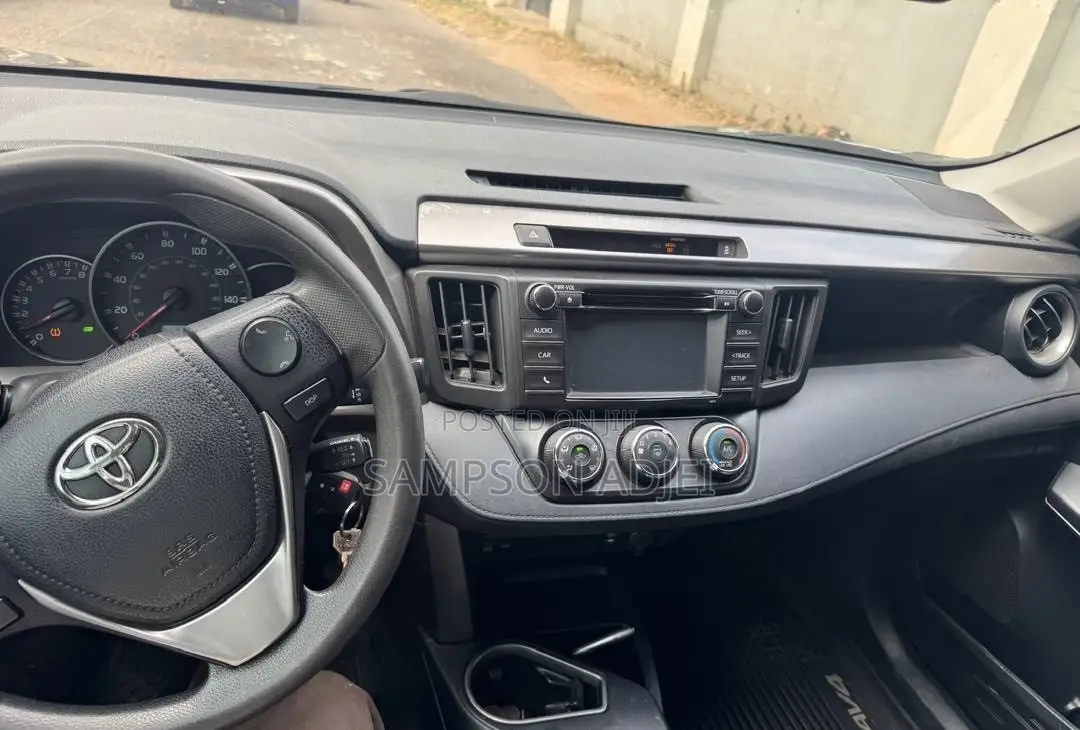 Toyota RAV4 2016 Gray