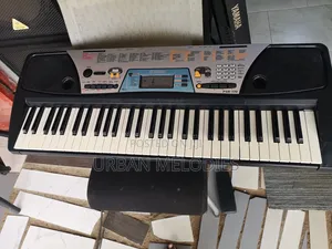 Yamaha PSR-170 Portable Electronic Keyboard