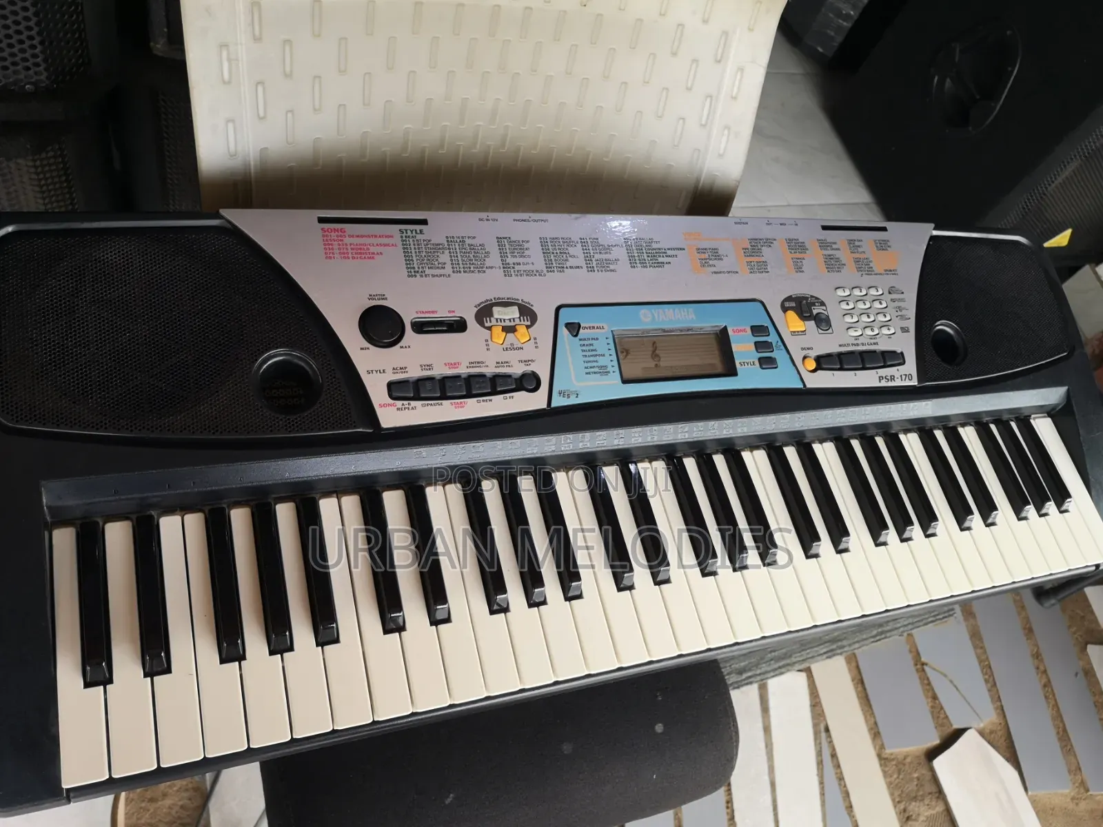 Yamaha PSR-170 Portable Electronic Keyboard