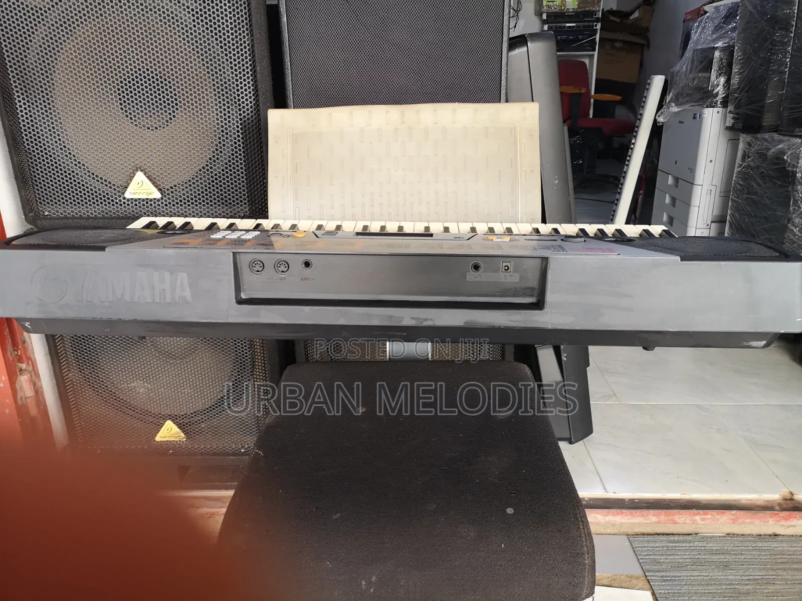 Yamaha PSR-170 Portable Electronic Keyboard