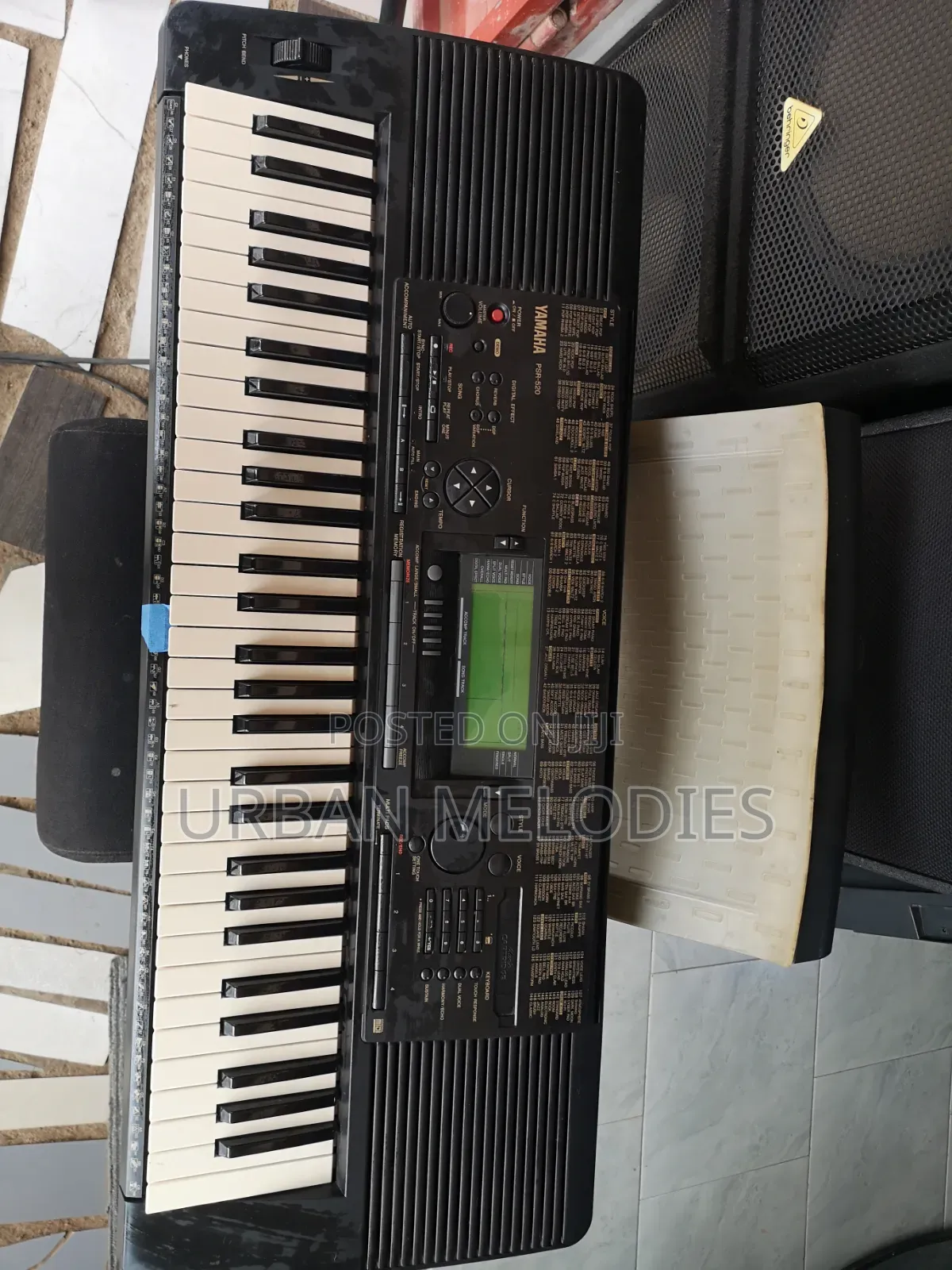Yamaha PSR-520 Portable Electronic Keyboard