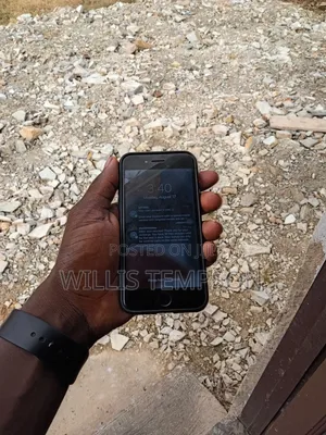 Apple iPhone 7 32 GB Black