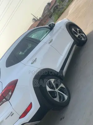 Hyundai Tucson Limited AWD 2017 White