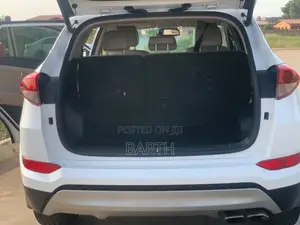 Hyundai Tucson Limited AWD 2017 White