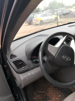 Hyundai Accent SE 2013 Black