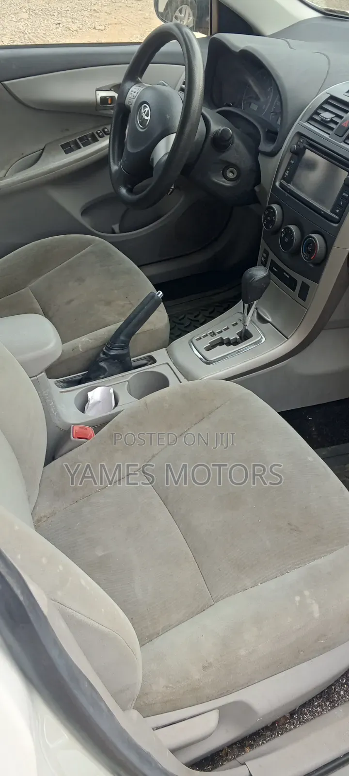 Toyota Corolla 2013 White