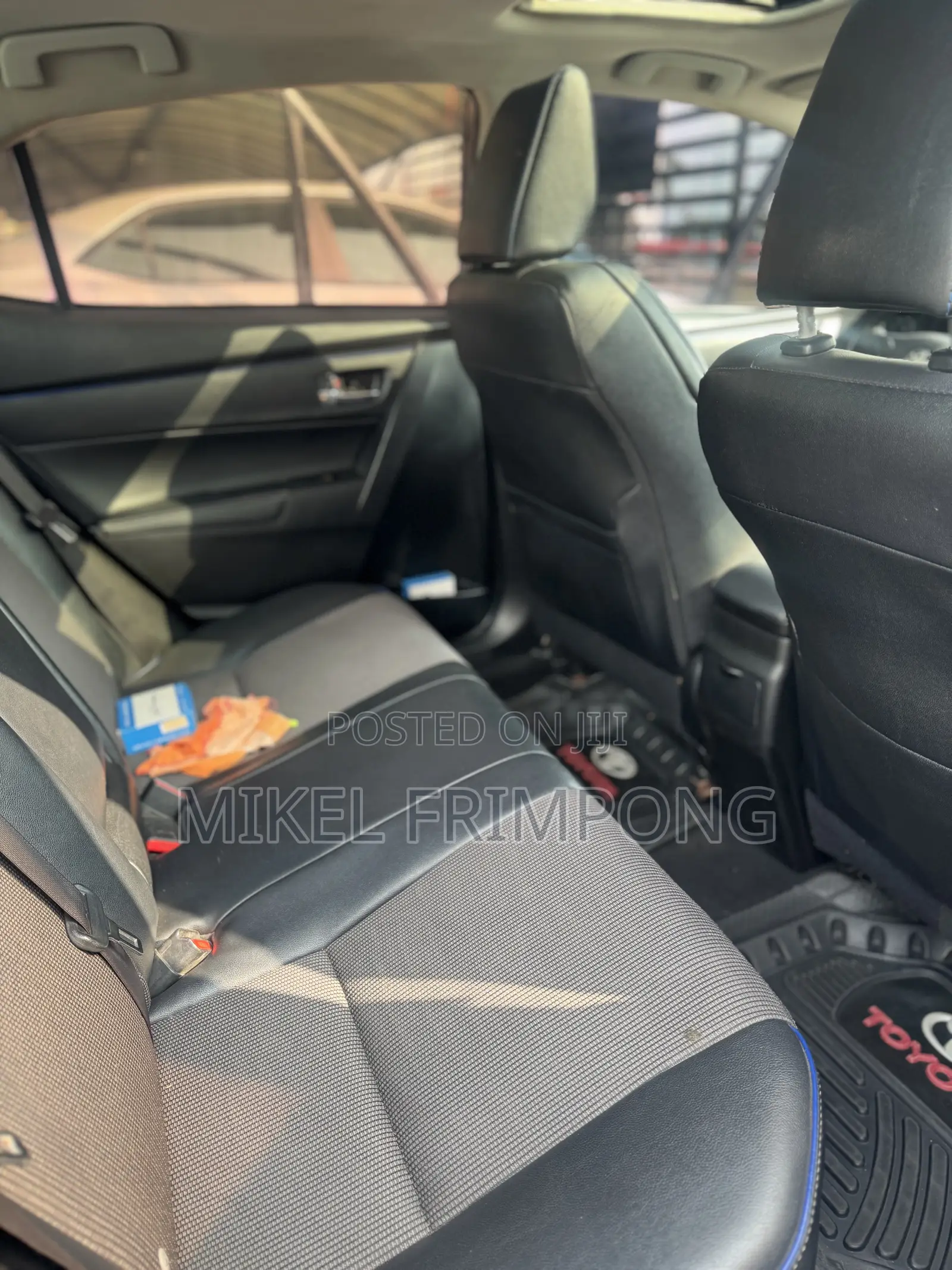 Toyota Corolla SE 4dr Sedan (1.8L 4cyl CVT) 2017 Gray
