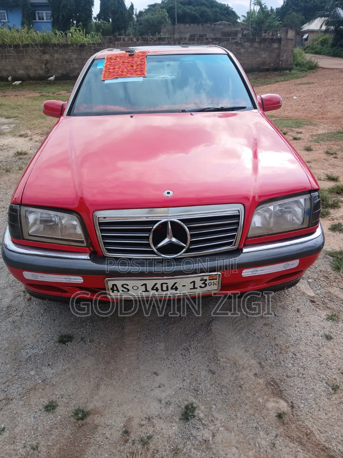 Mercedes-Benz C180 2005 Red