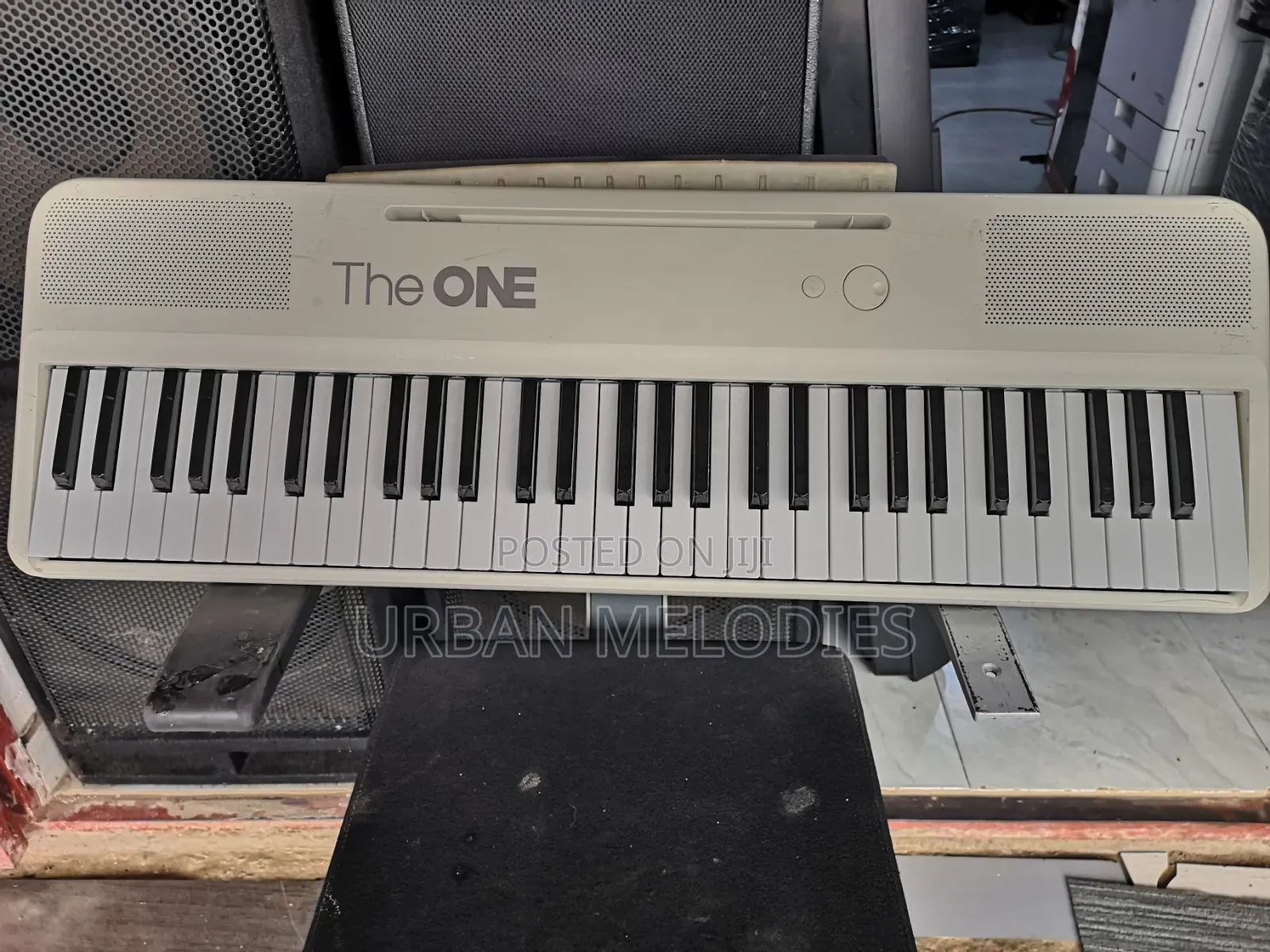 The ONE COLOR Smart Keyboard