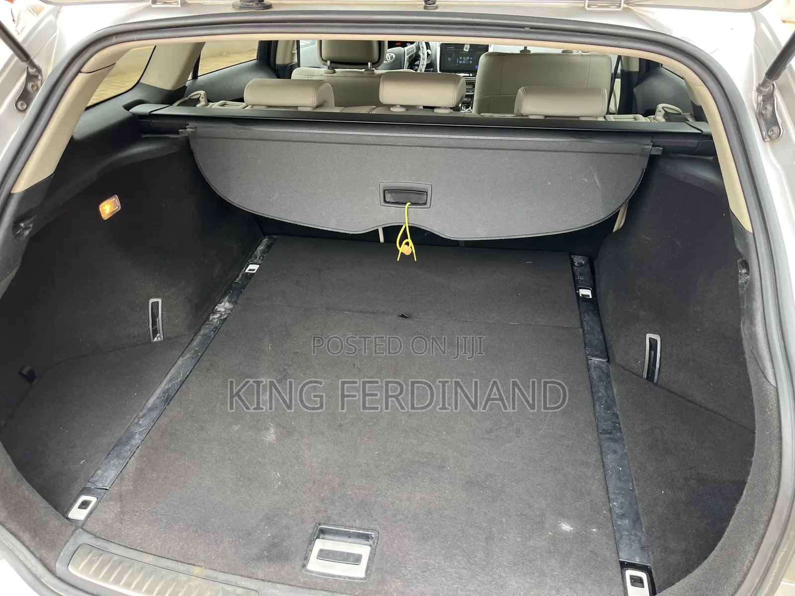 Toyota Avensis 2014 Silver