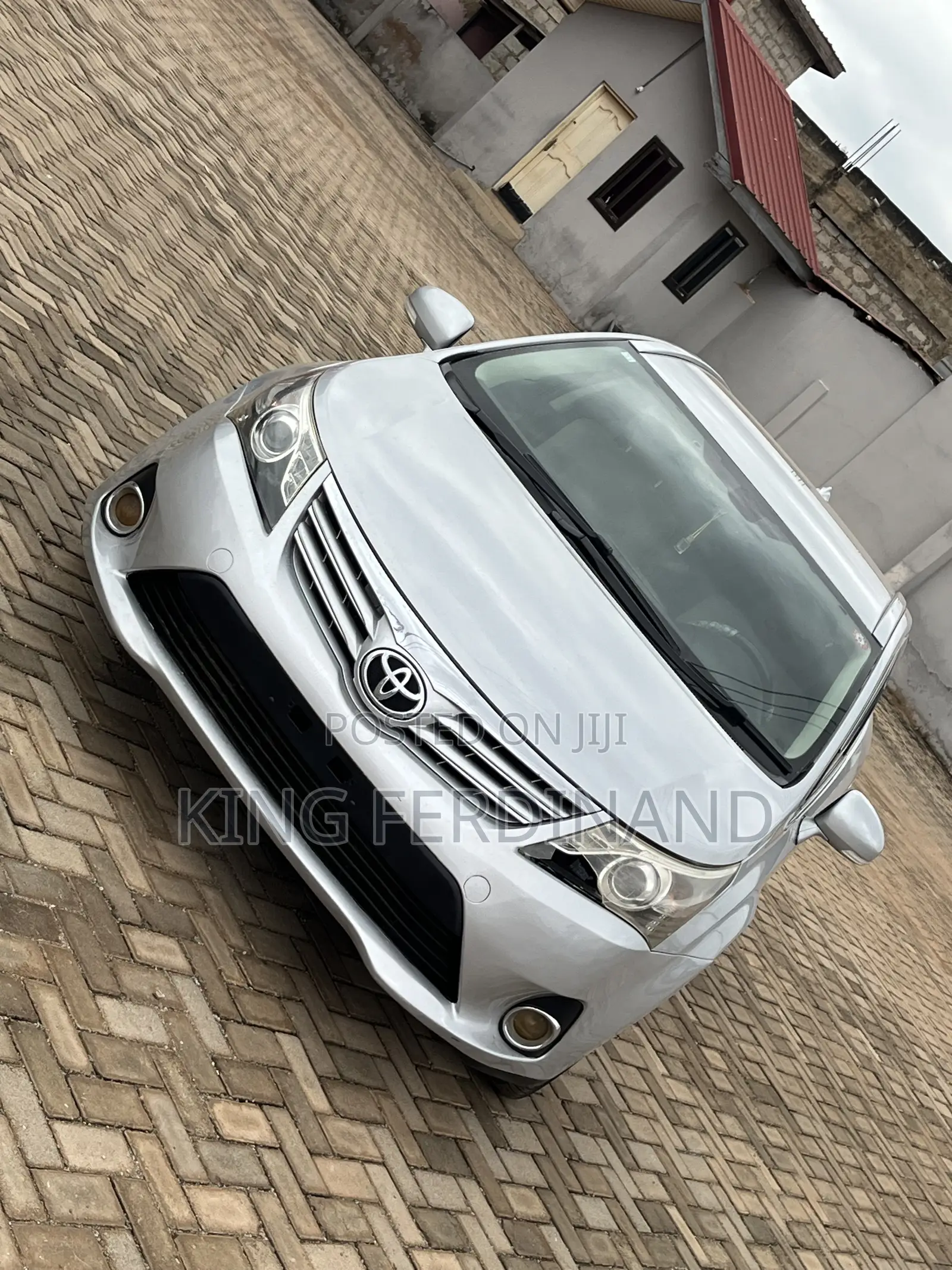 Toyota Avensis 2014 Silver