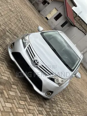 Toyota Avensis 2014 Silver