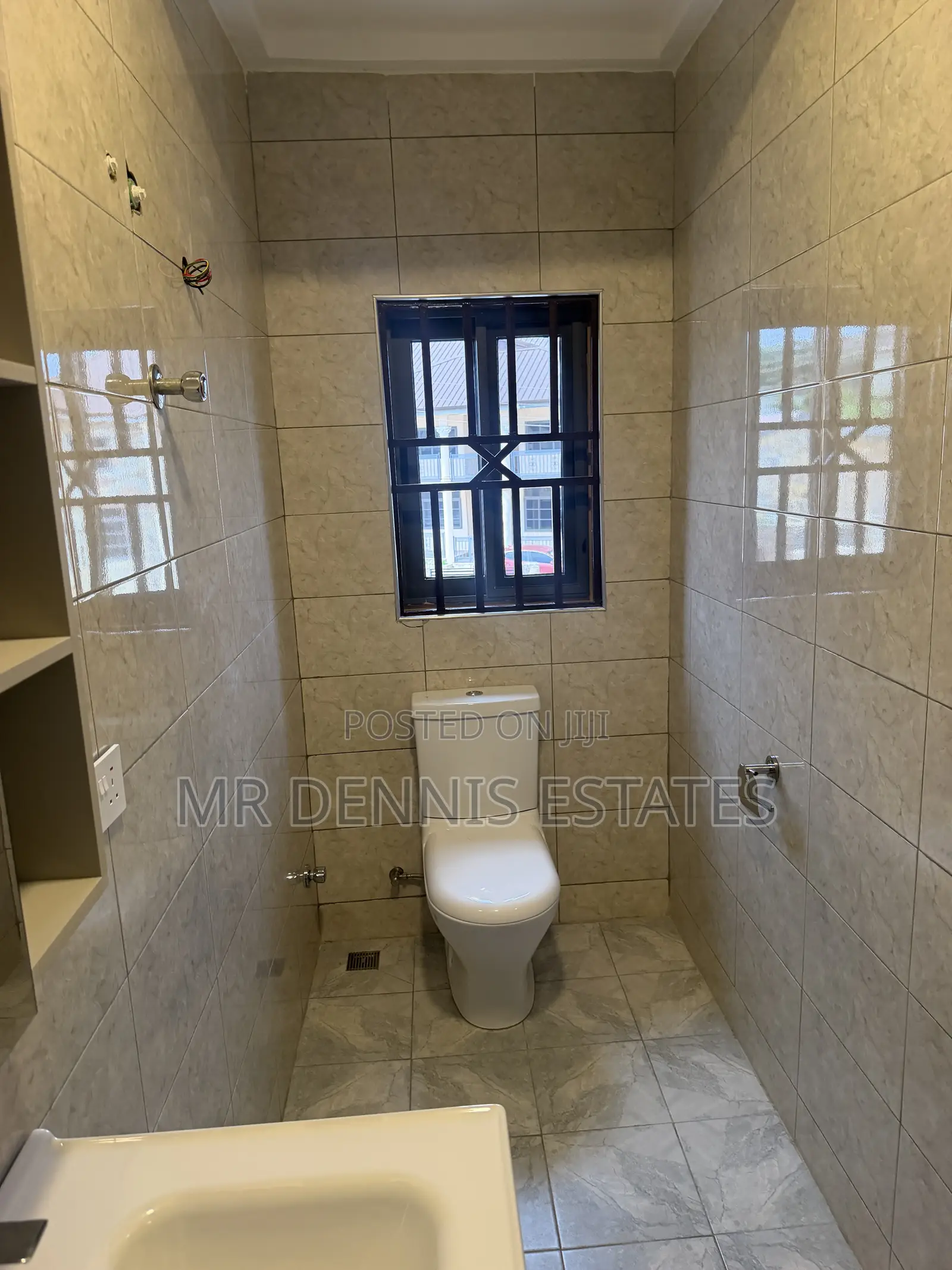 2bdrm Apartment in Westhills Mall for rent
