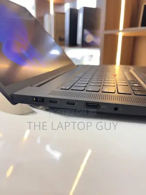 Laptop Lenovo ThinkPad P1 Gen4 16GB Intel Core i7 SSD 512GB