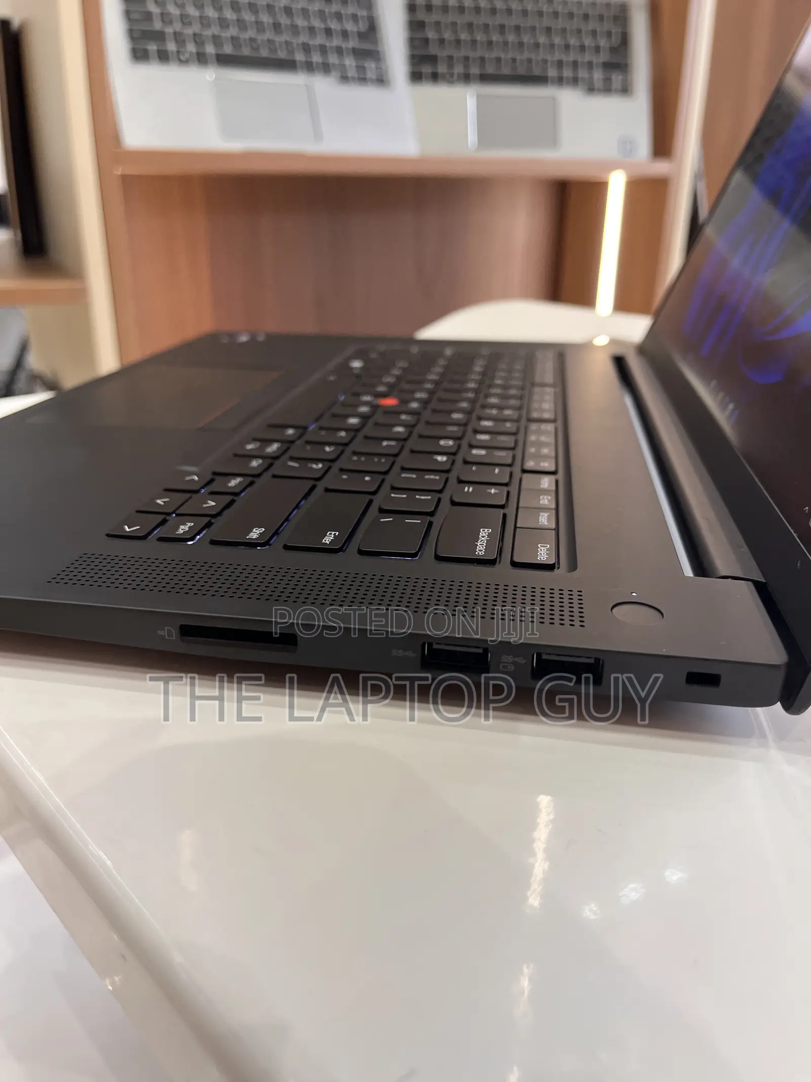 Laptop Lenovo ThinkPad P1 Gen4 16GB Intel Core i7 SSD 512GB