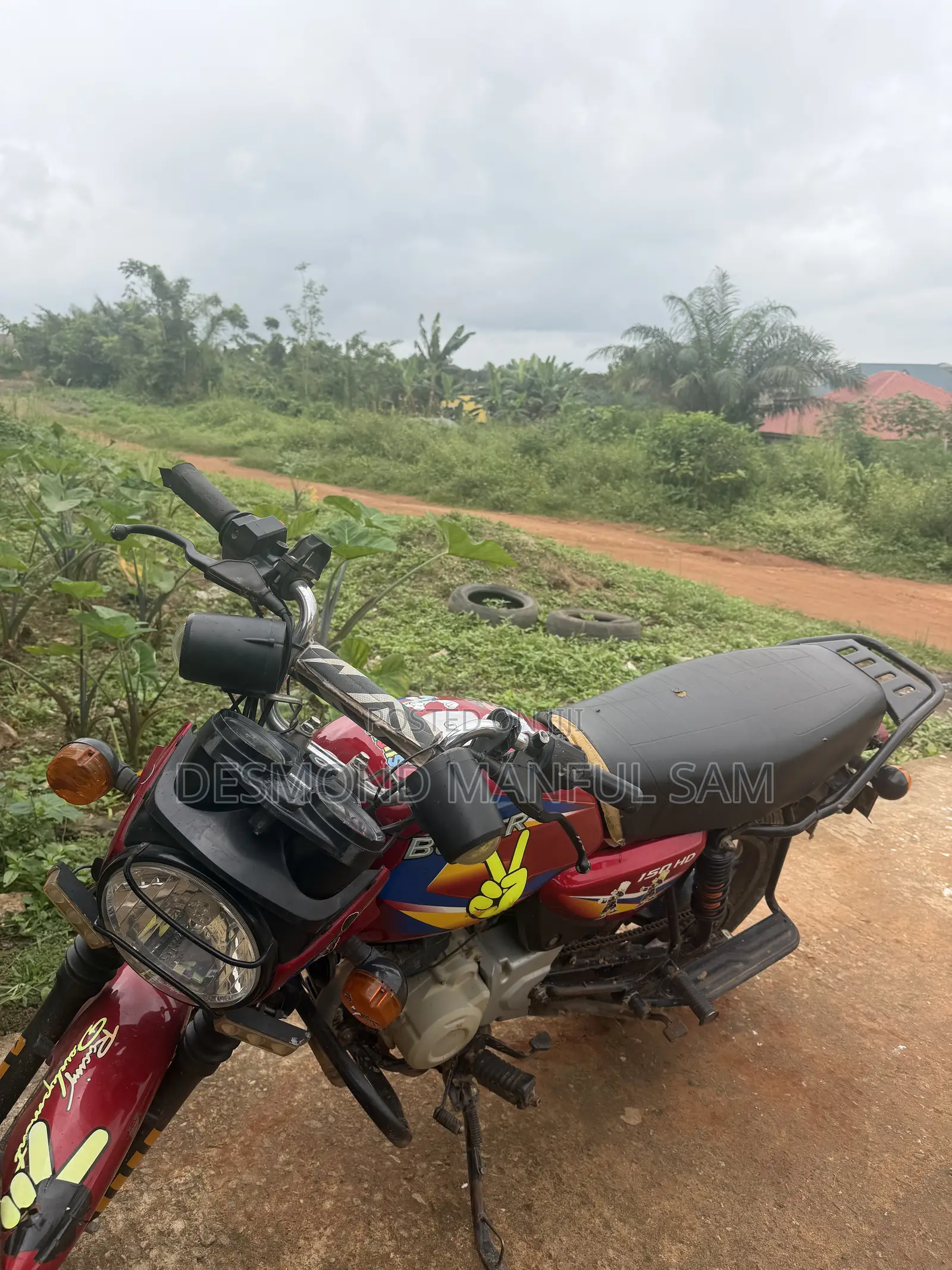 Bajaj Boxer 150 UG 2025 Red