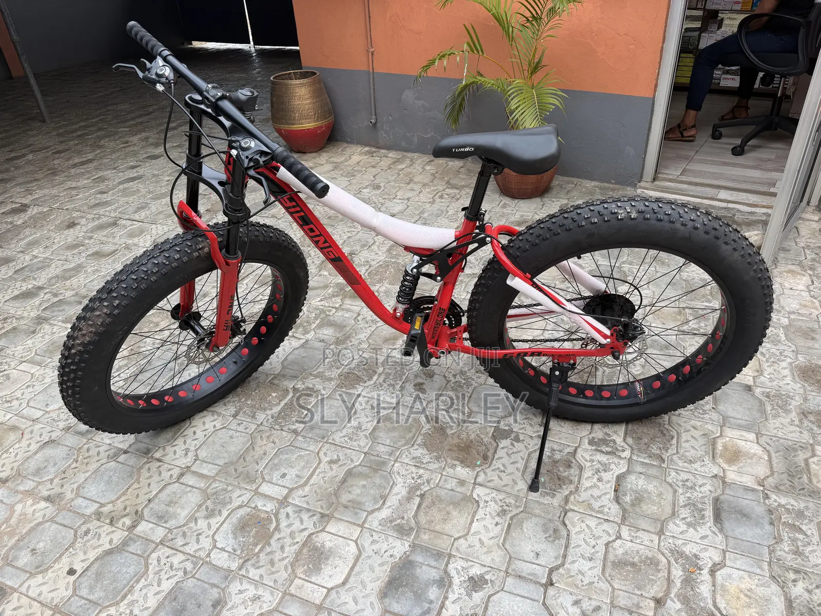Fat Tyre Mountain Bike