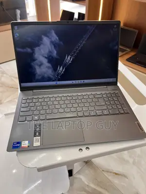 Laptop Lenovo IdeaPad 5 Slim 13th Gen i7 16GB Intel Core i7 SSD 512GB