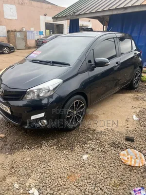 Toyota Vitz 2012 Black
