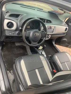 Toyota Vitz 2012 Black