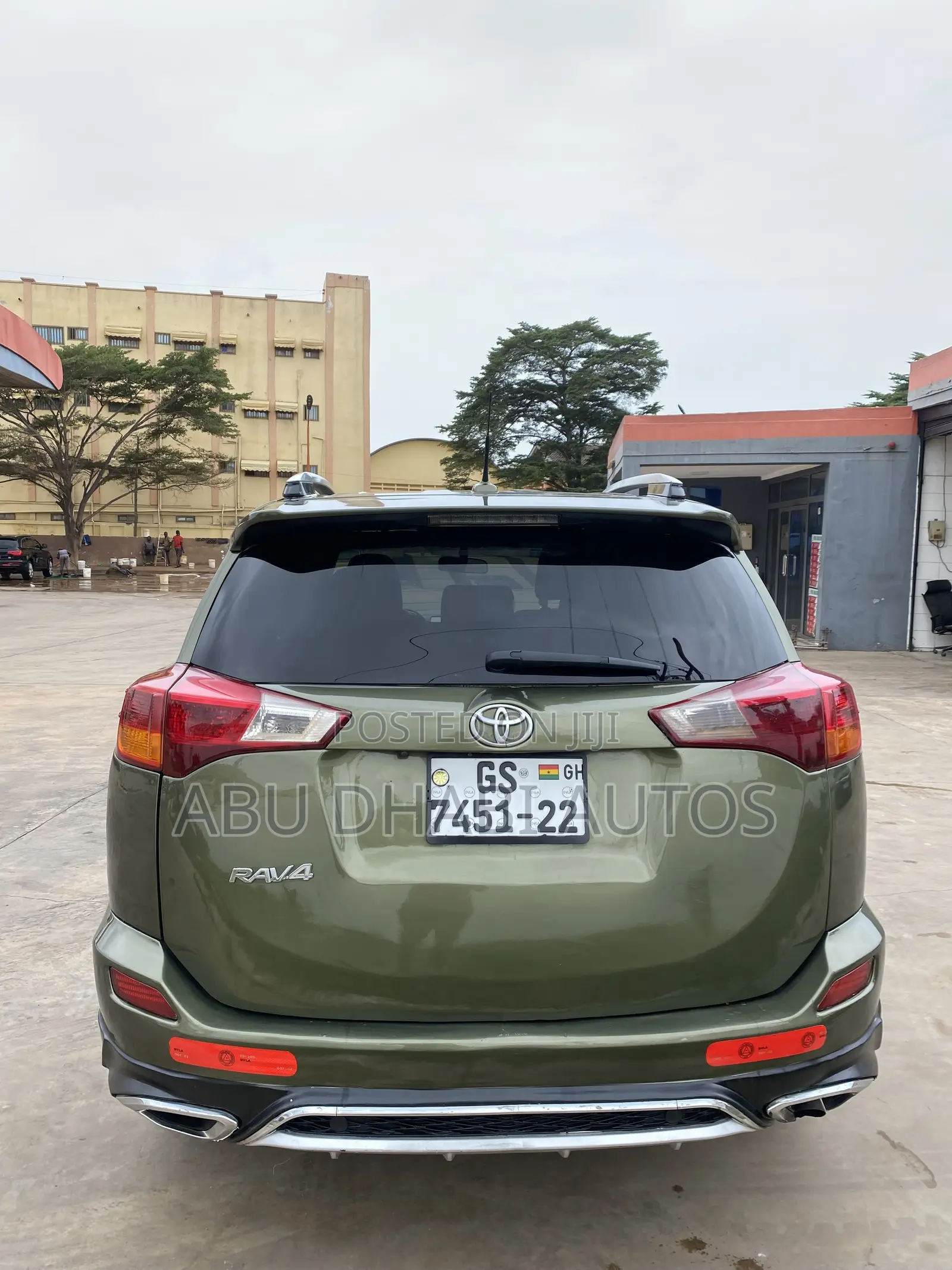 Toyota RAV4 SE AWD (2.5L 4cyl 6A) 2016 Green
