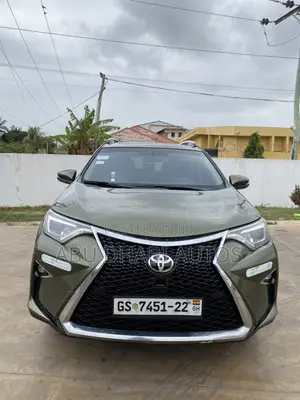 Toyota RAV4 SE AWD (2.5L 4cyl 6A) 2016 Green