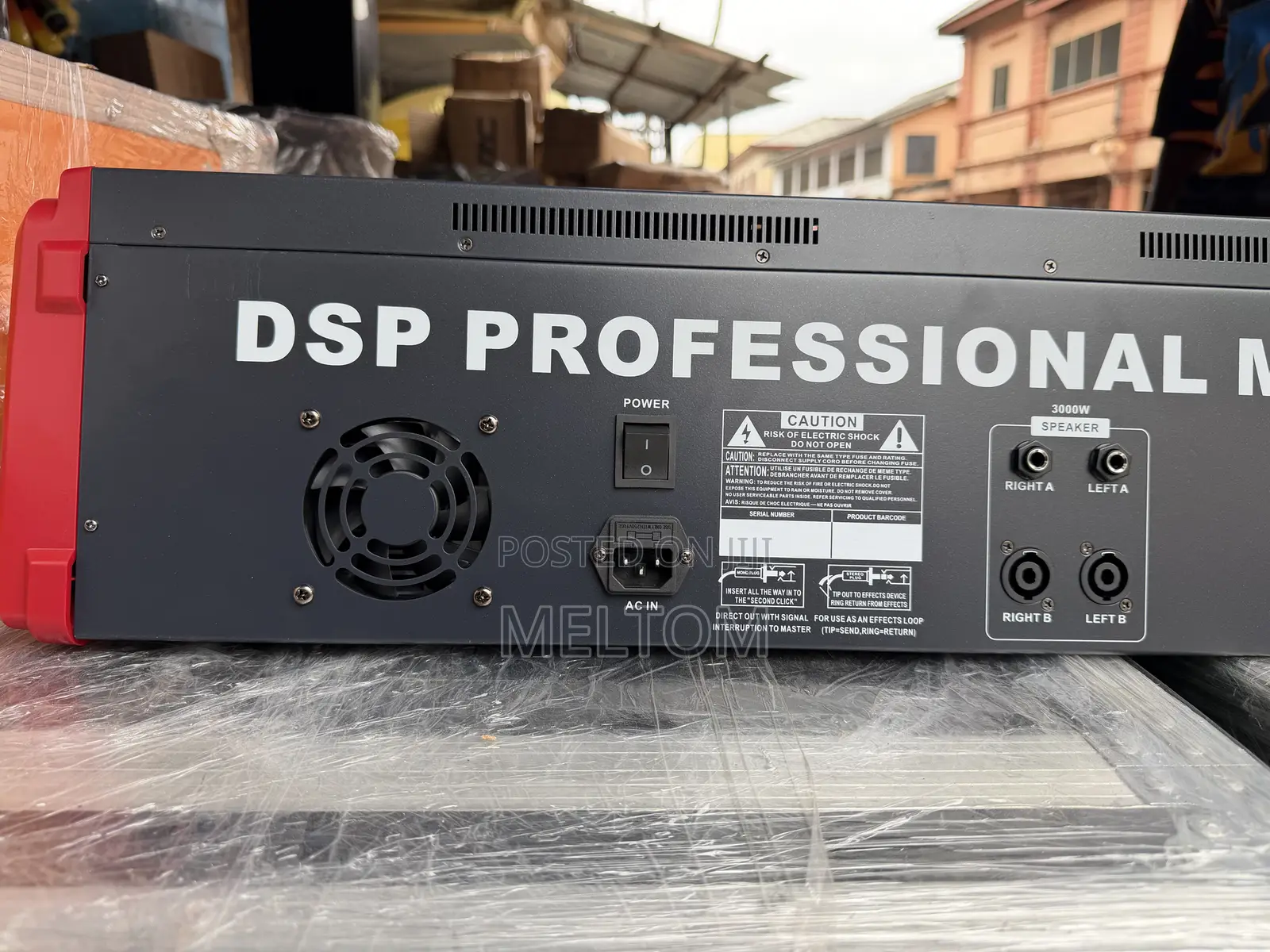 This Is the Yamaha BIX-1600USB 16Channels Powered Mixer 3000W