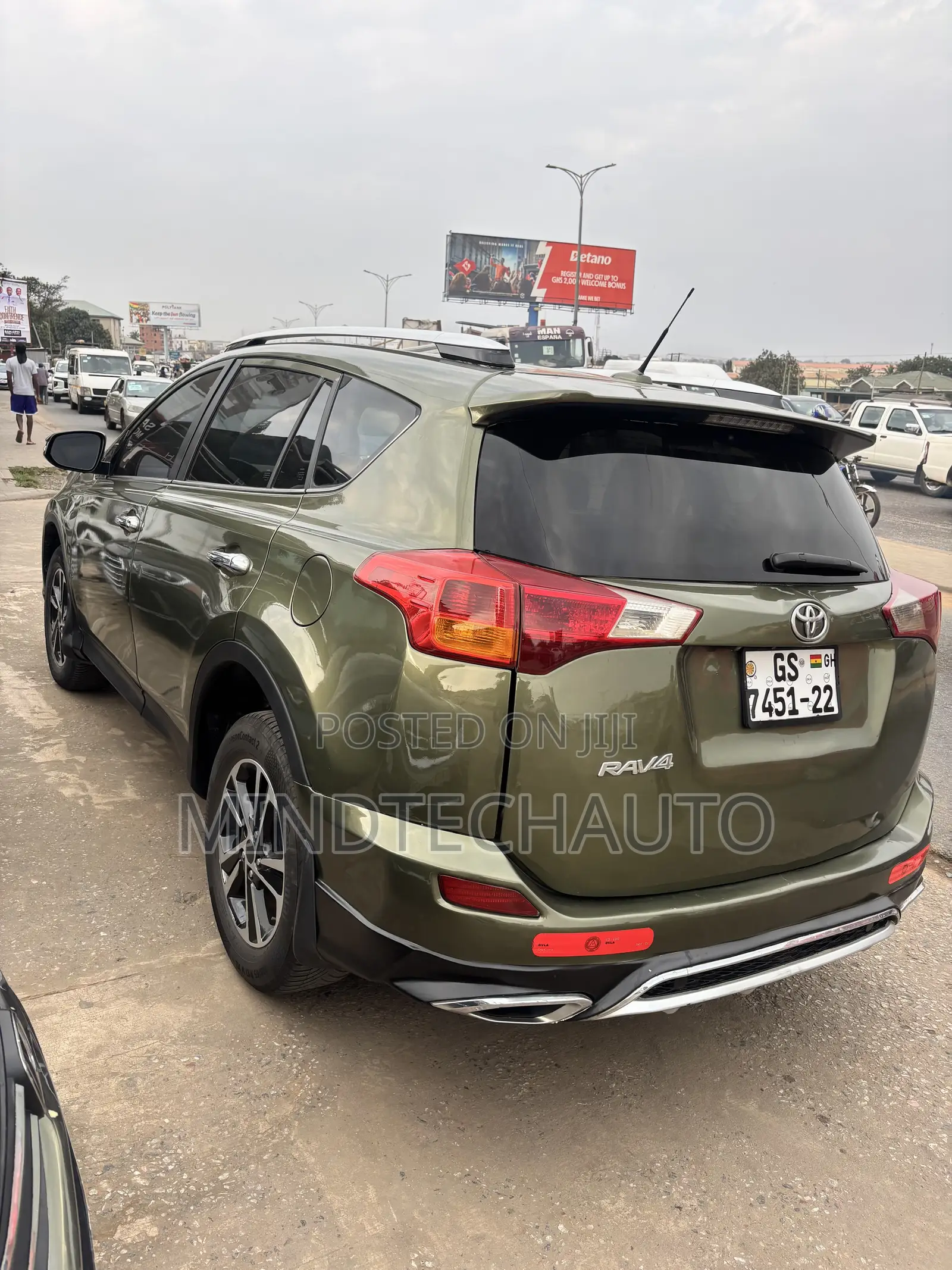 Toyota RAV4 Limited AWD (2.5L 4cyl 6A) 2016 Green