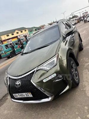 Toyota RAV4 Limited AWD (2.5L 4cyl 6A) 2016 Green