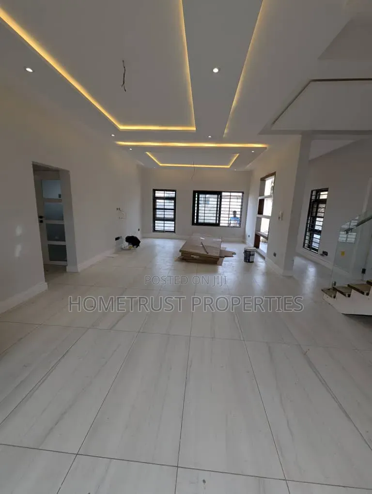 4bdrm Duplex in Achimota Tantra, Unity Closed for sale