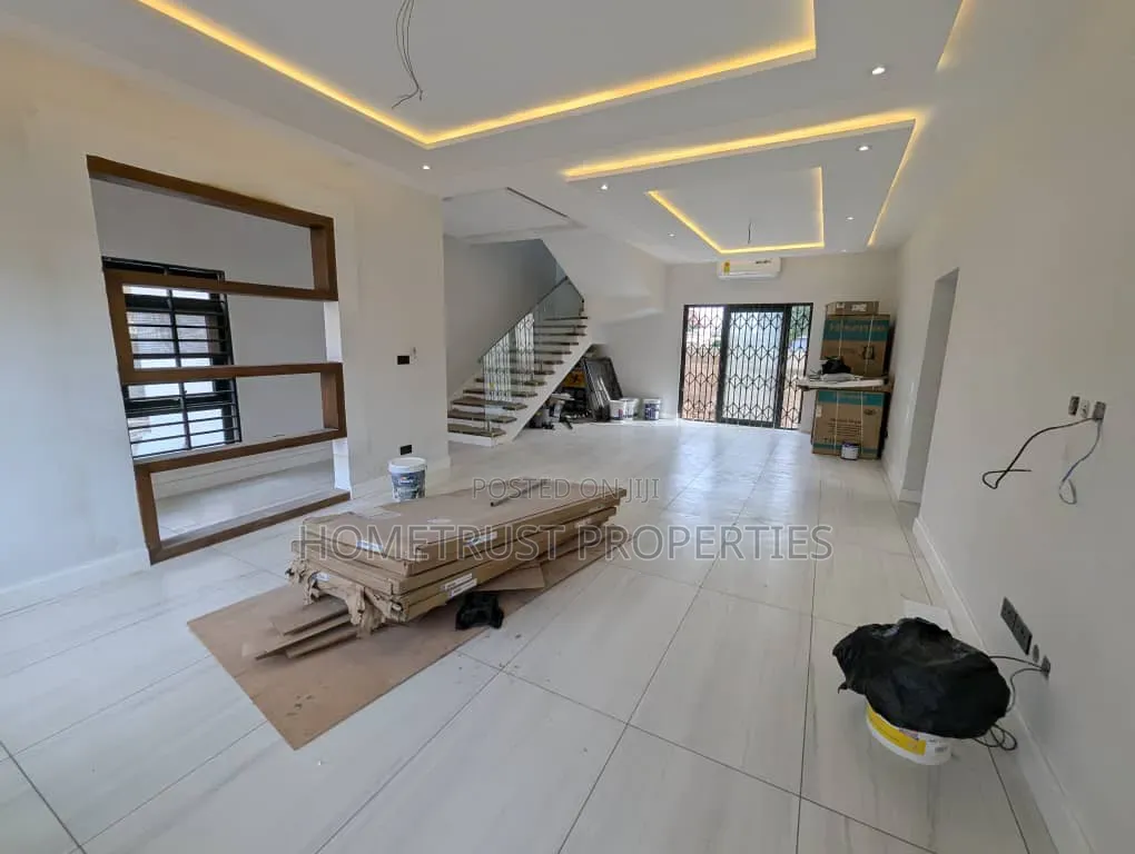 4bdrm Duplex in Achimota Tantra, Unity Closed for sale