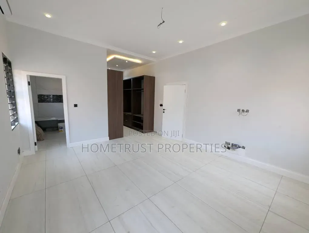 4bdrm Duplex in Achimota Tantra, Unity Closed for sale