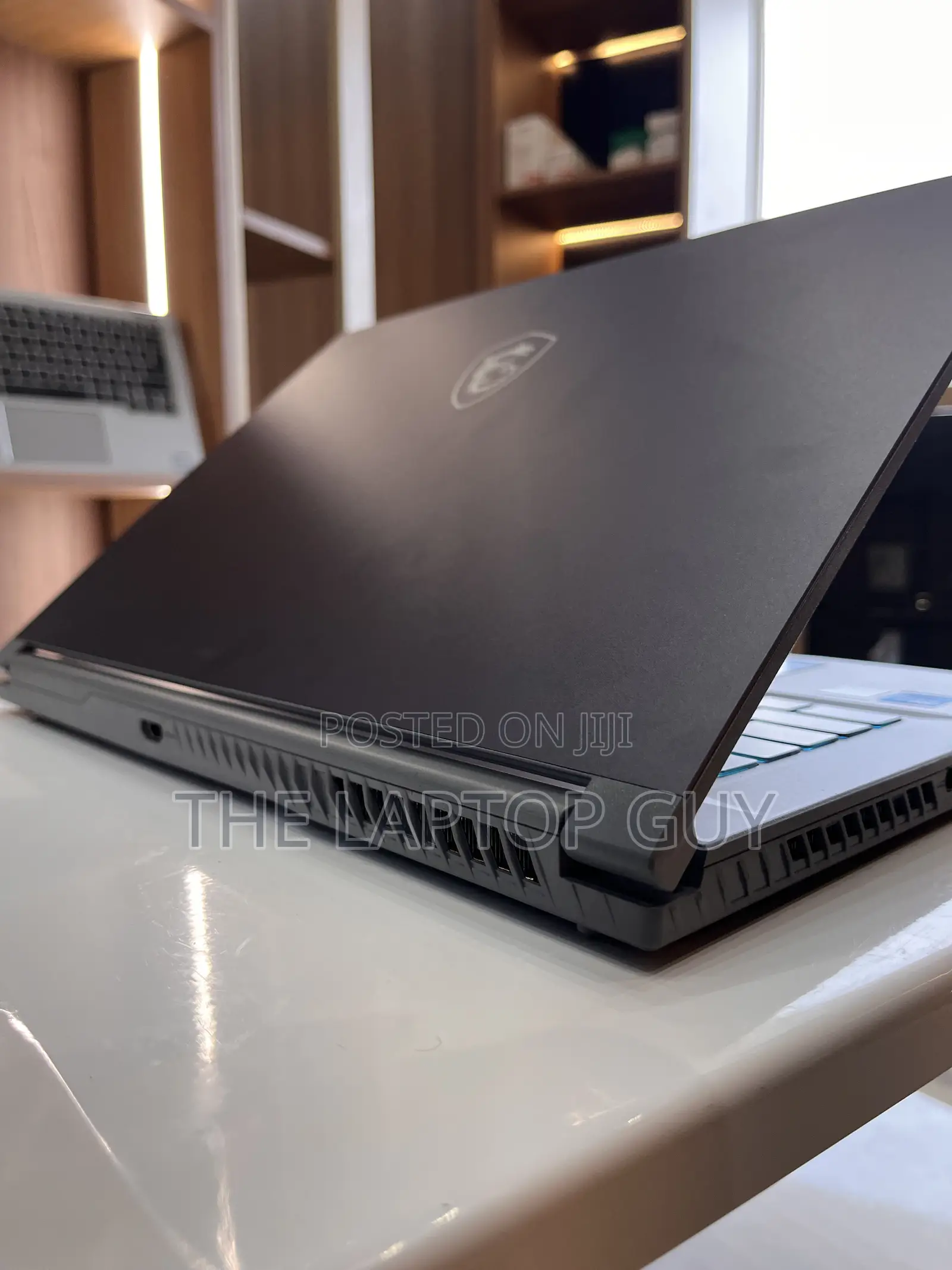 Laptop MSI GF75 Thin 16GB Intel Core i5 SSD 512GB